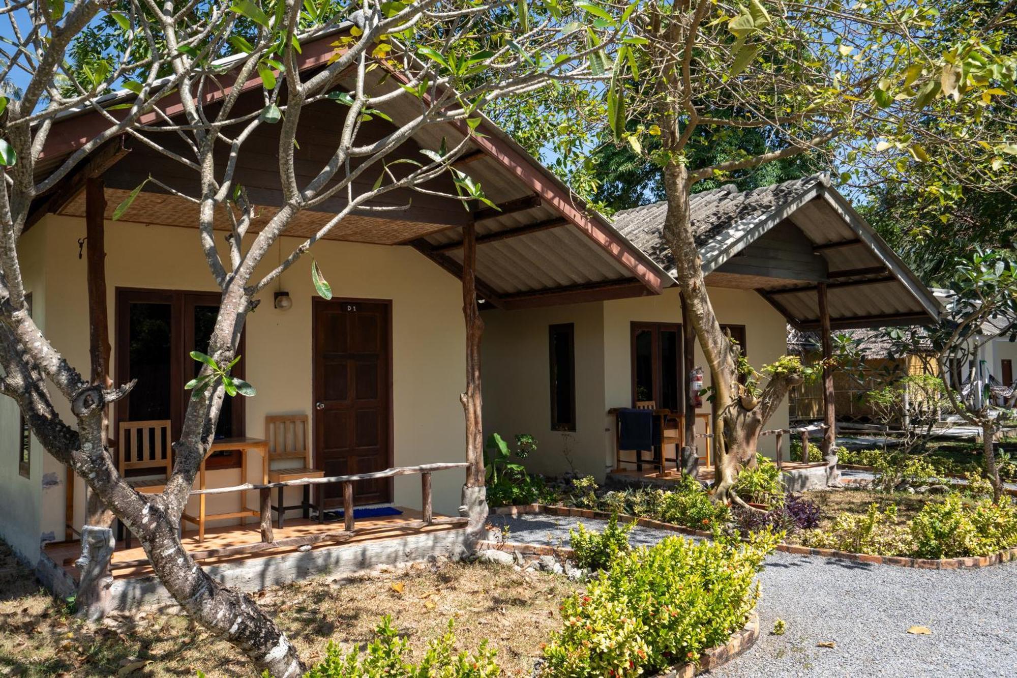 Ko Lanta Isara Lanta Beach Resort المظهر الخارجي الصورة